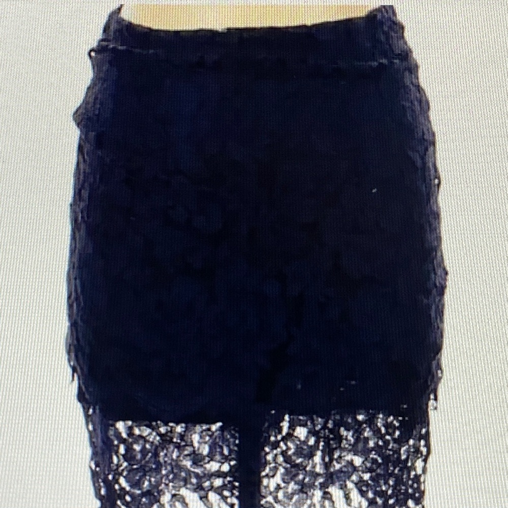 Lulu’s navy blue lace skirt